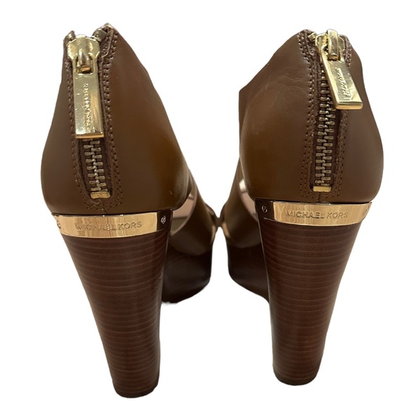 Michael Kors Wedge Sandal - Picture 2 of 7